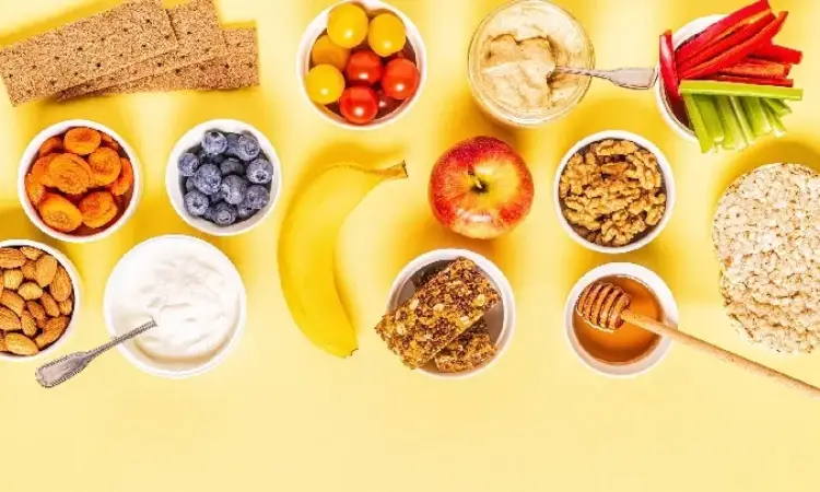 شیرینی های سالم و میوه ای