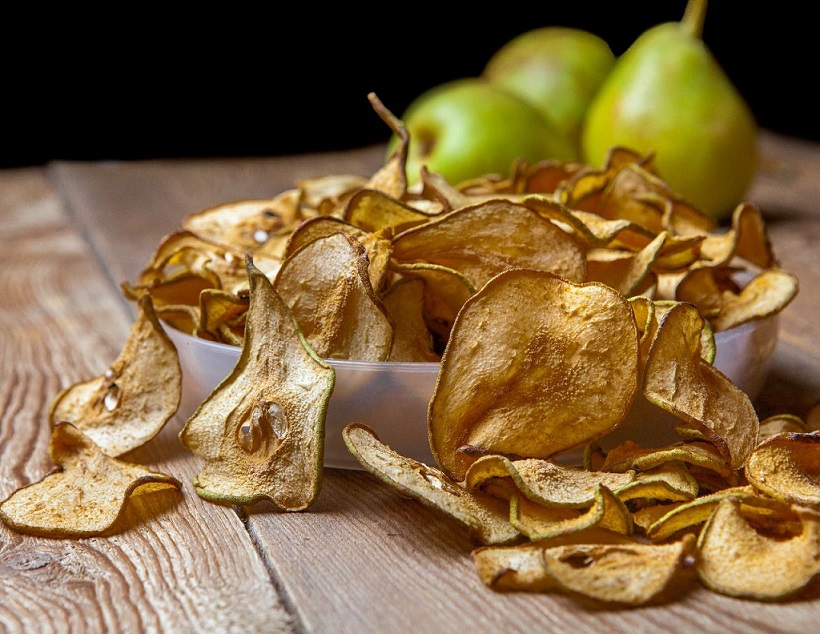 گلابی خشک در بسته‌بندی زیبا