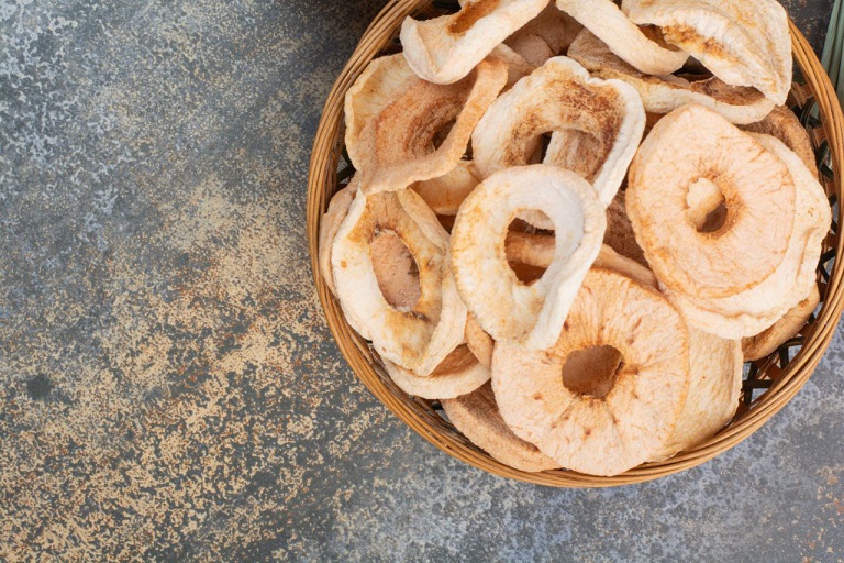 گلابی خشک و دمنوش