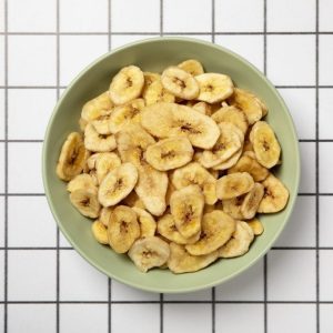 موز خشک در ظرف پذیرایی